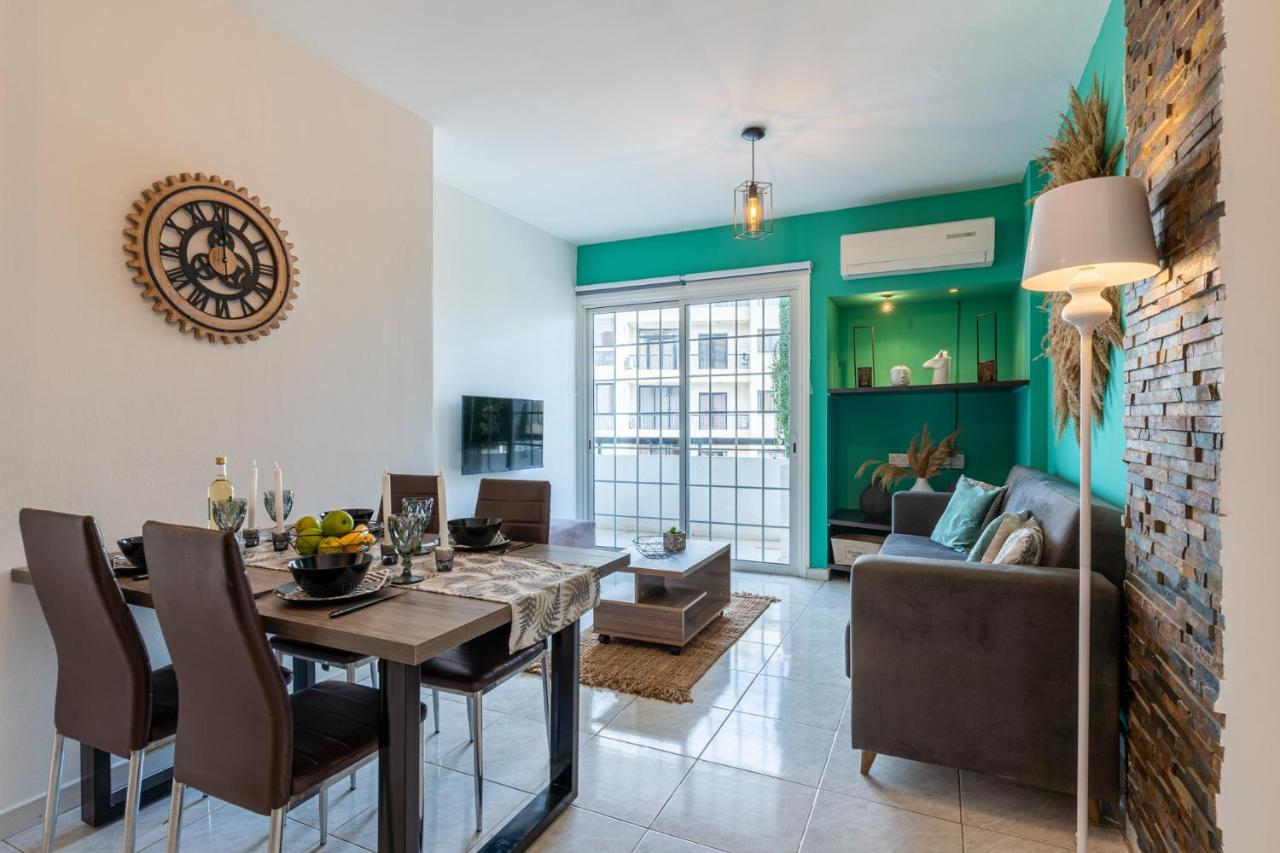 Araminta 2-Bedroom Apartment In Larnaca Exteriér fotografie